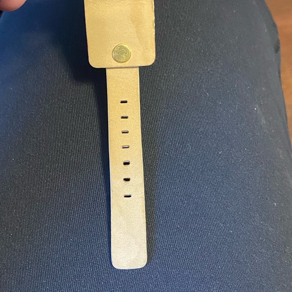 EUC Ladies Fossil Watch - Picture 7 of 8